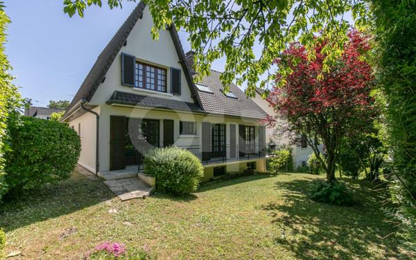 Maison à vendre    8 pièces •  Ormesson-sur-Marne