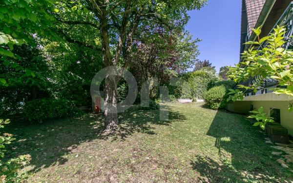 Maison à vendre    8 pièces •  Ormesson-sur-Marne