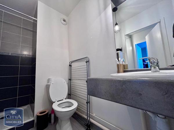 Appartement à louer 2 pièces 42.1m² Joué-lès-Tours (37300)