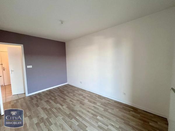 Appartement à louer 2 pièces 42.1m² Joué-lès-Tours (37300)
