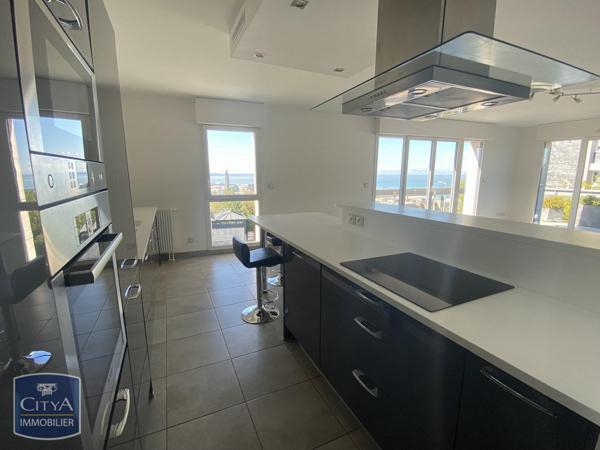 Appartement à louer 4 pièces 105.55m²