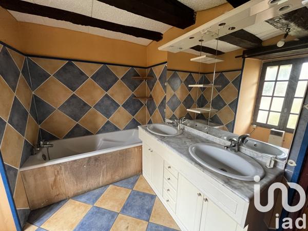 Maison 4 pièces de 100 m² à Descartes (37160)