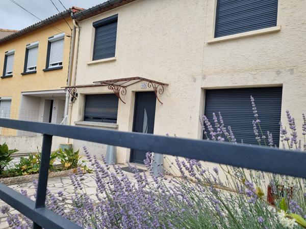 Maison familiale avec jardin dans un quartier paisible