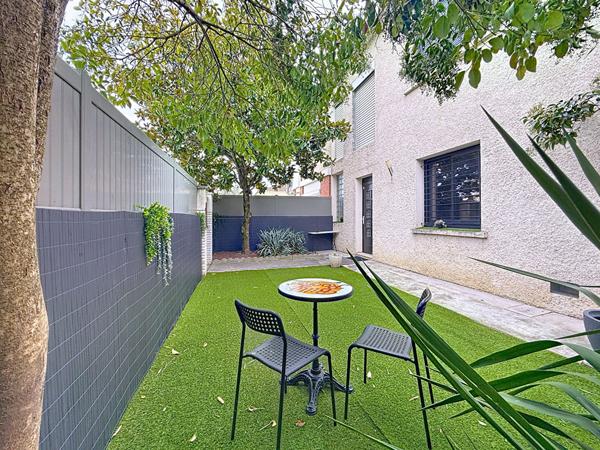 31780 Castelginest maison de ville type loft.