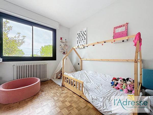 31780 Castelginest maison de ville type loft.