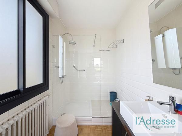 31780 Castelginest maison de ville type loft.