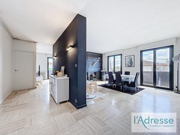 31780 Castelginest maison de ville type loft.