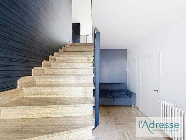 31780 Castelginest maison de ville type loft.