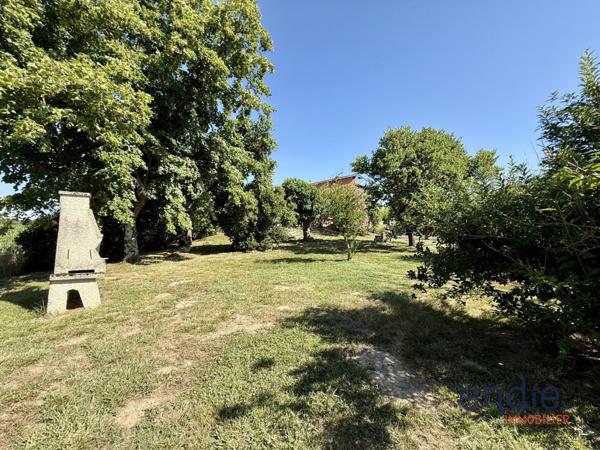 EXCLUSIVITE - MAISON 145 m2 avec piscine sur 6835 m2 de terrain - GRENADE (31330)