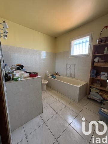 House for sale 5 rooms 132 m² Saint-Estève