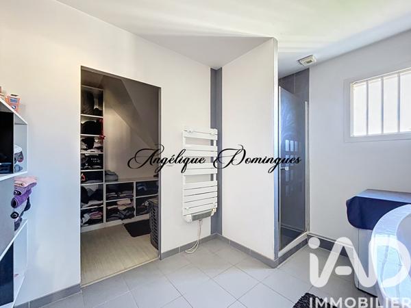 Maison à vendre 8 pièces 242 m² Mézières-sur-Seine