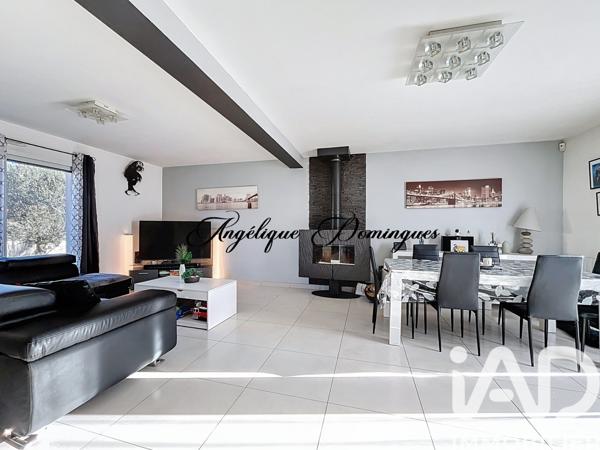 Maison à vendre 8 pièces 242 m² Mézières-sur-Seine