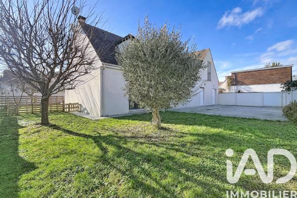 Maison à vendre 8 pièces 242 m² Mézières-sur-Seine
