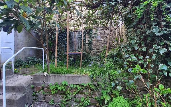 Immeuble à vendre    12 pièces •  Quimperlé