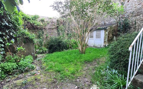 Immeuble à vendre    12 pièces •  Quimperlé