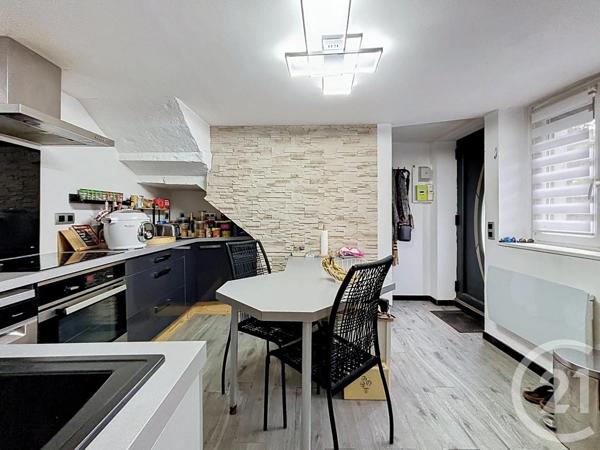 Maison à vendre  3 pièces - 58 m 2   RIOM  - 63