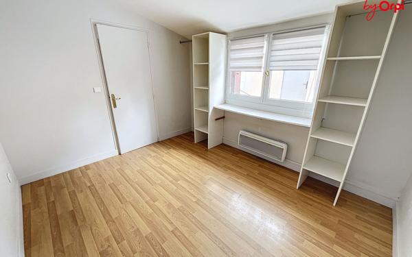 Maison à vendre    8 pièces • 450 m2 Les Mureaux