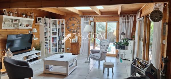 Maison 4 pièce(s) 2 chambre(s) 111.76 m²