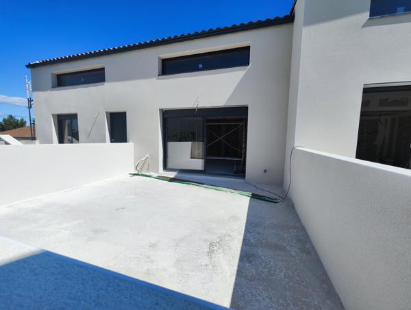 Villeveyrac (34560) Maison T4 de 85m2 en R+1 avec jardin et terrasse