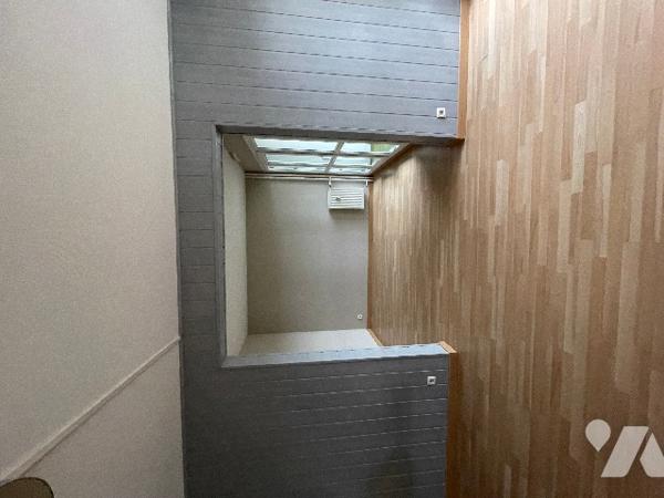 FLEURY LES AUBRAIS Quartier de Lamballe, A VENDRE un appartement 4 pièces 
avec une cave et un box.