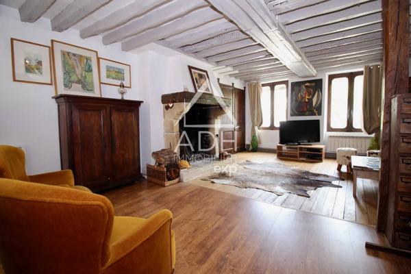 APPARTEMENT A VENDRE A NEAUPHLE LE CHATEAU - 4 pièces / 3 chambres 106m2