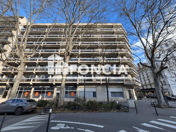 Location Studio 26.73 m² - 29 BOULEVARD ANATOLE FRANCE Lyon 69006