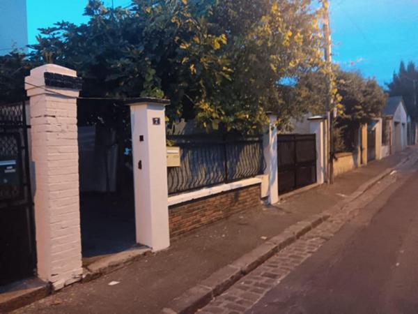 Petit ensemble immobilier : Maison et annexe