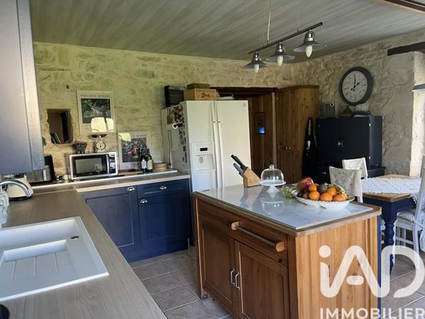 Maison à vendre 6 pièces 182 m² Sanxay