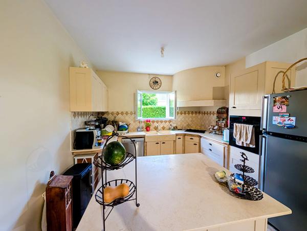 Maison l'Isle Sur La Sorgue 9 pièces quartier calme