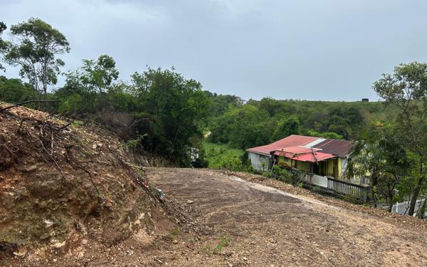 Terrain à vendre    Le Moule