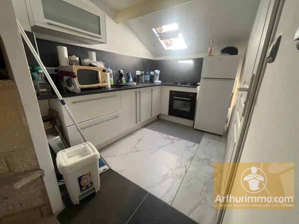 Vente                                                      Maison de village
                        
                     3 pièces                      67 m2                     à Campagnac