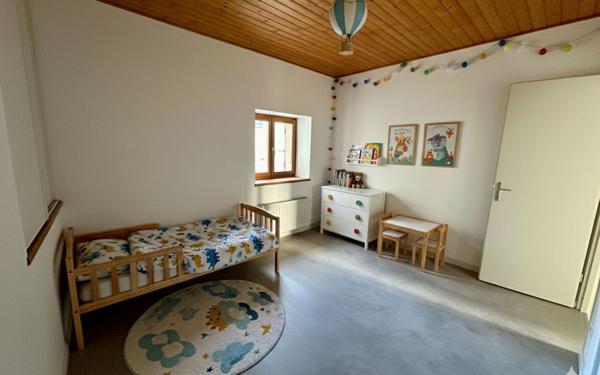 Maison à vendre    4 pièces •  Saint-Didier-sous-Riverie