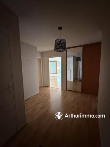 Location                                                      Appartement
                        
                     3 pièces                      91 m2                     à Belfort