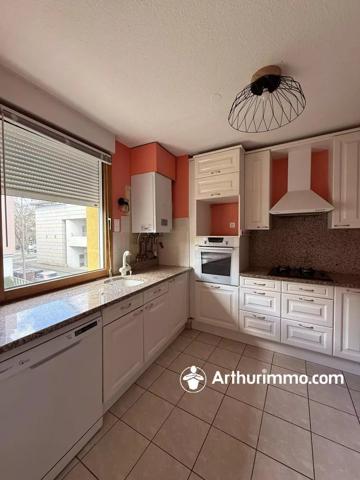 Location                                                      Appartement
                        
                     3 pièces                      91 m2                     à Belfort
