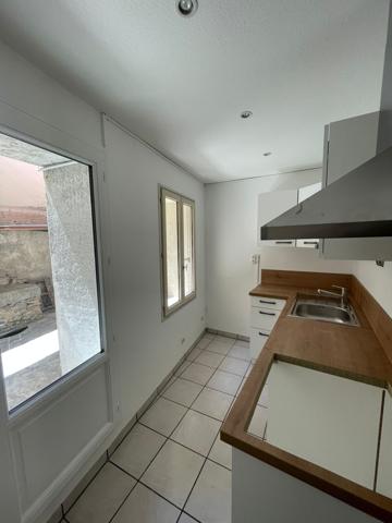 Maison de village T3 bis avec cour Bram (11150)