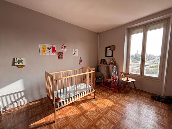 Ensemble immobilier idéalement situé, en plein centre-ville de La Flèche pour investisseur.