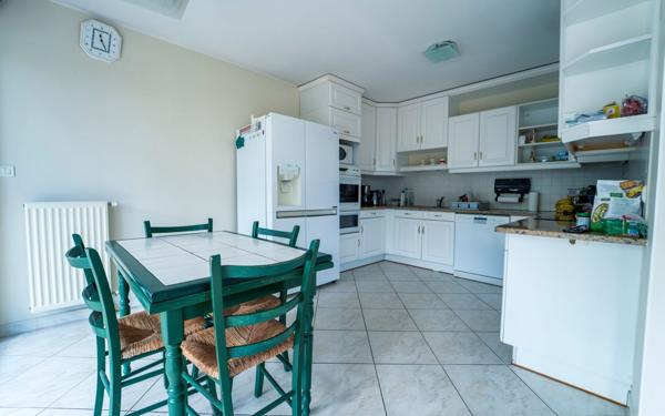 Appartement à vendre    6 pièces • 162,91 m2 Montpellier