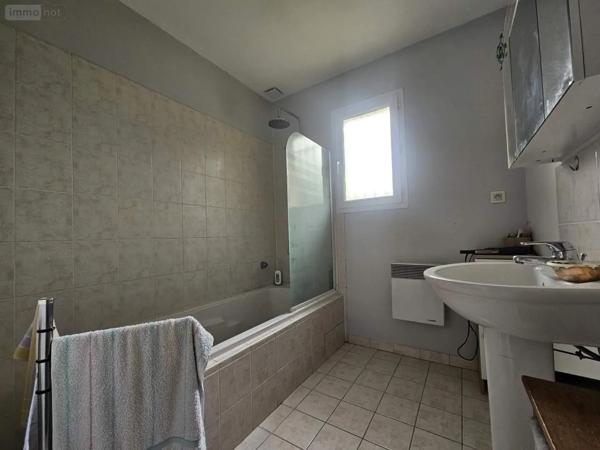 Location - Maison Chevroux 01190 4 pièces 88 m 2