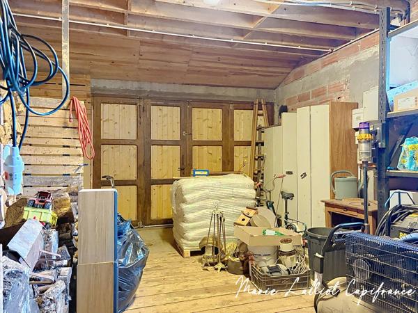 Maison à vendre 6 pièces, 171m², Le Malesherbois, 5 chambres, plain pied, monte charge, 2 garages, au calme
