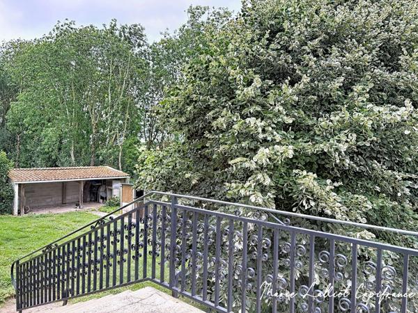 Maison à vendre 6 pièces, 171m², Le Malesherbois, 5 chambres, plain pied, monte charge, 2 garages, au calme