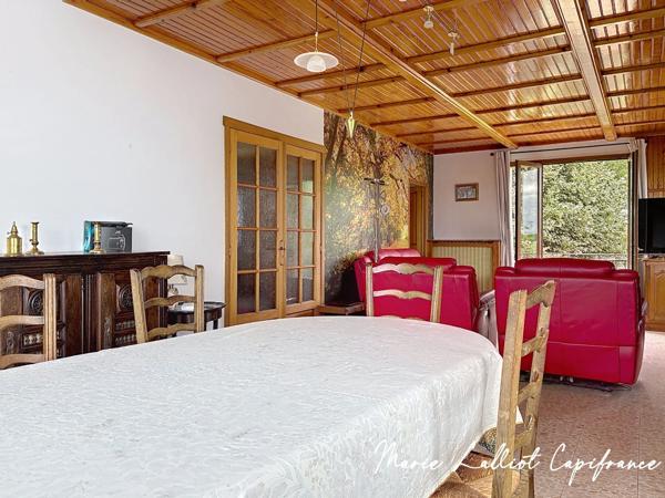 Maison à vendre 6 pièces, 171m², Le Malesherbois, 5 chambres, plain pied, monte charge, 2 garages, au calme