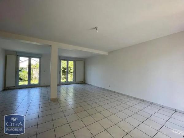 Maison à louer 6 pièces 117.12m² Chartres (28000)
