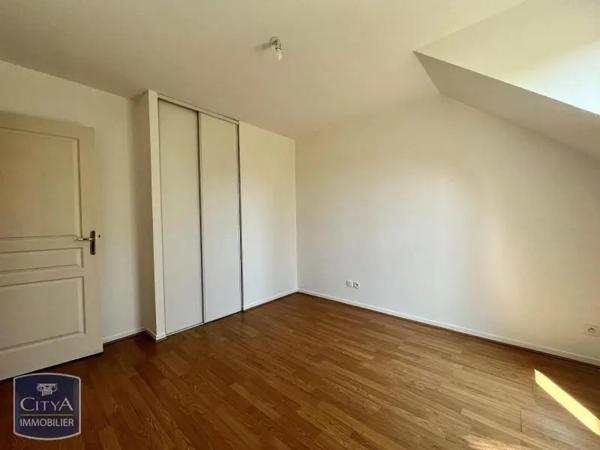 Maison à louer 6 pièces 117.12m² Chartres (28000)