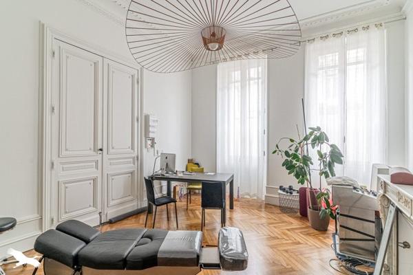 Appartement à vendre |  Bordeaux |  3 pièces | 62 m²