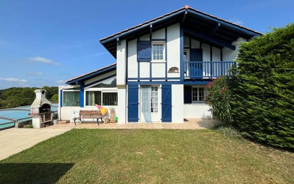 Maison à vendre    5 pièces •  Saint-Martin-de-Seignanx