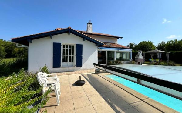 Maison à vendre    5 pièces •  Saint-Martin-de-Seignanx