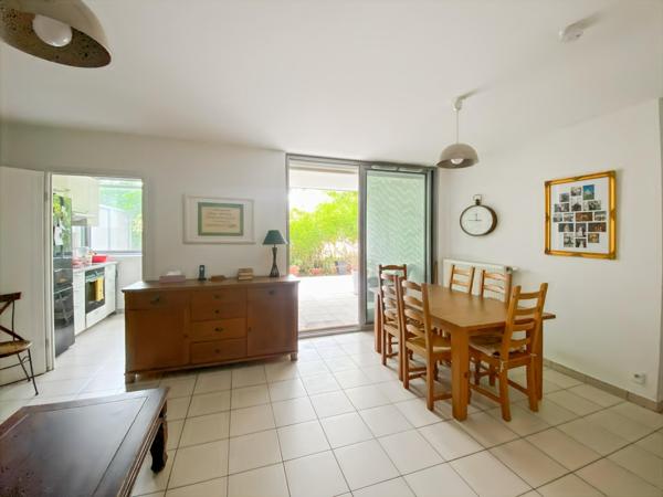 BORDEAUX LAC - Agréable appartement T5 de 102m², 4 chambres et  jardin de 105m² - TRAM