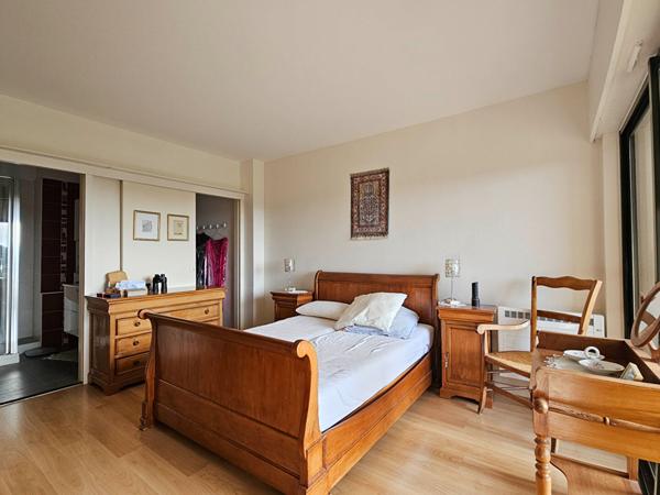 LA ROCHELLE - LES MINIMES VUE MER APPARTEMENT TYPE 5  La rochelle