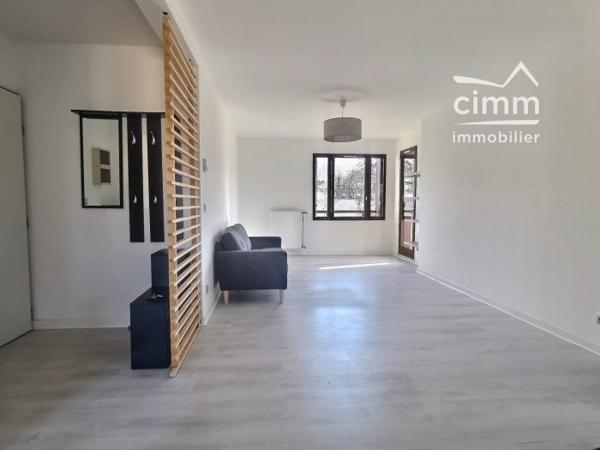 T3 meublé lumineux avec balcon et garage – Eybens