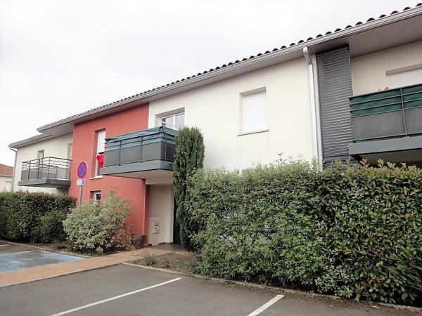 Appartement T2 de 37m² Aucamville 542 euros cc 2 places de parking